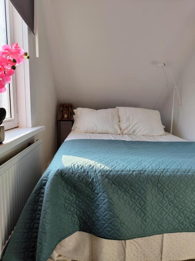 The Diesel Bed And Breakfast Rotterdam Kültér fotó